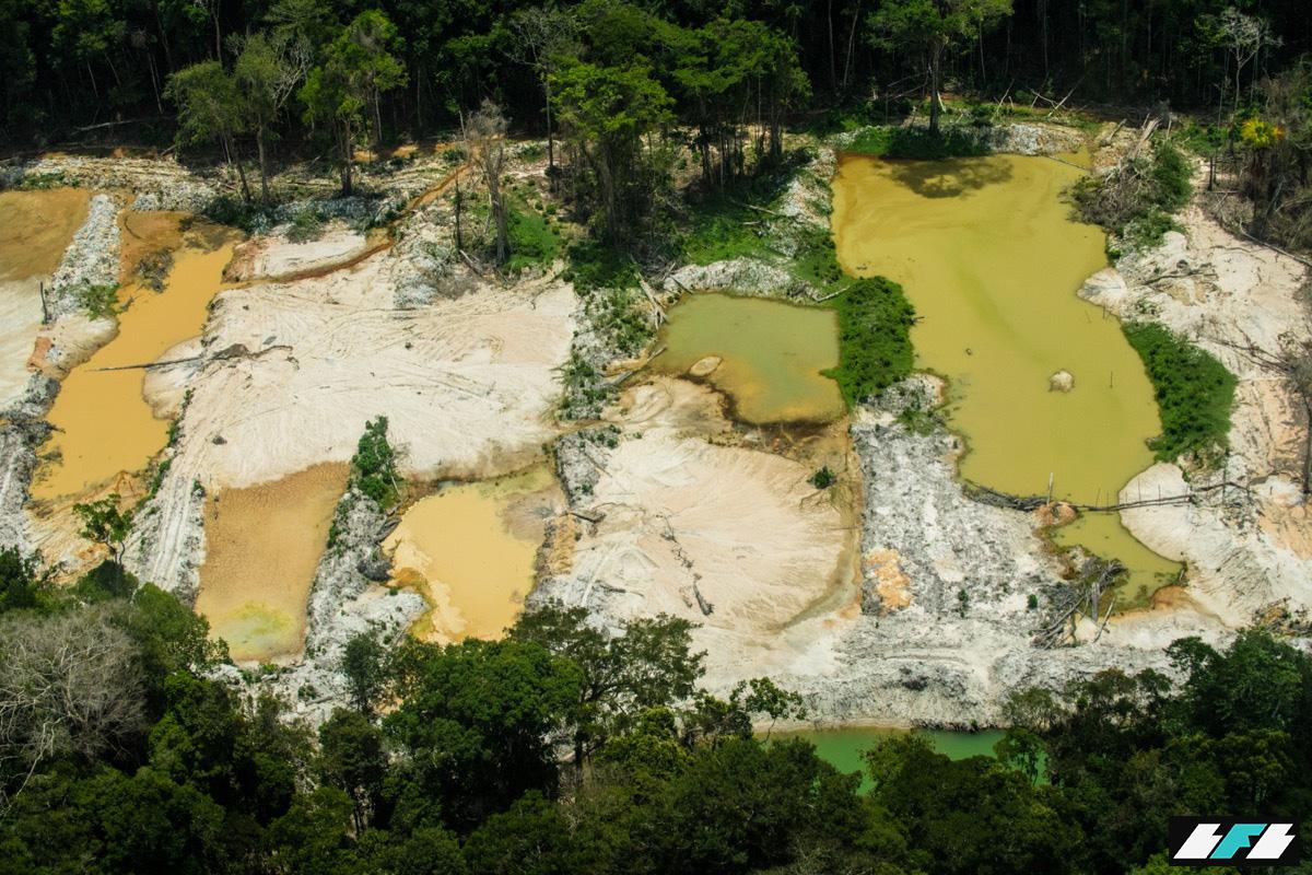 PORTADA-BRASIL-Beyond-Fire_Mining_04_DSC_2834_2