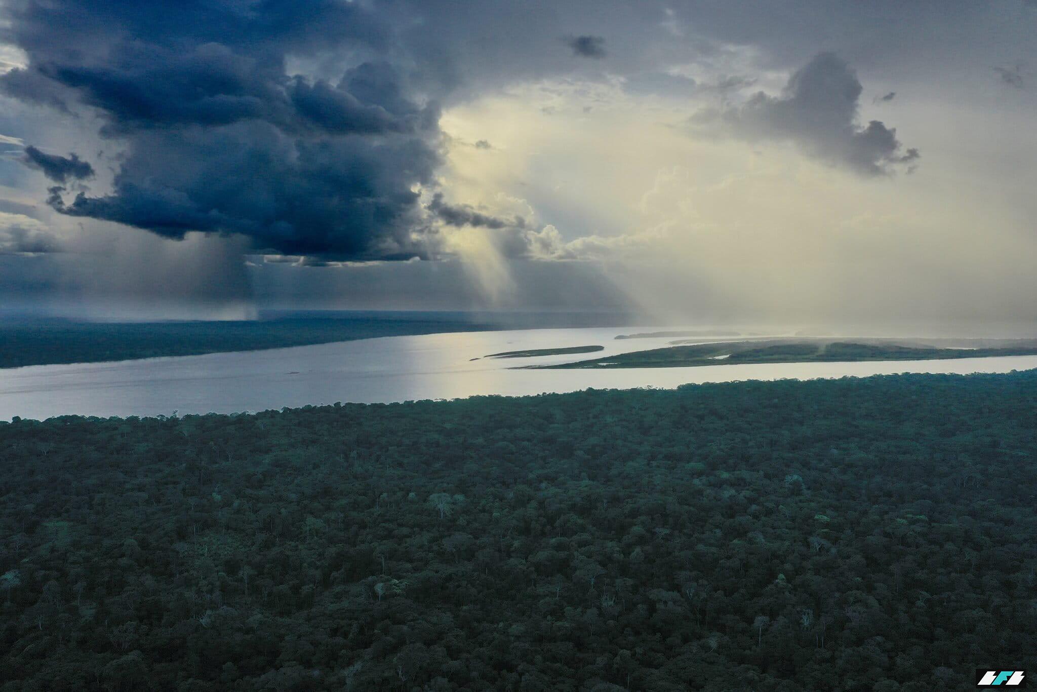 amazon_201359z-2048x1366_2